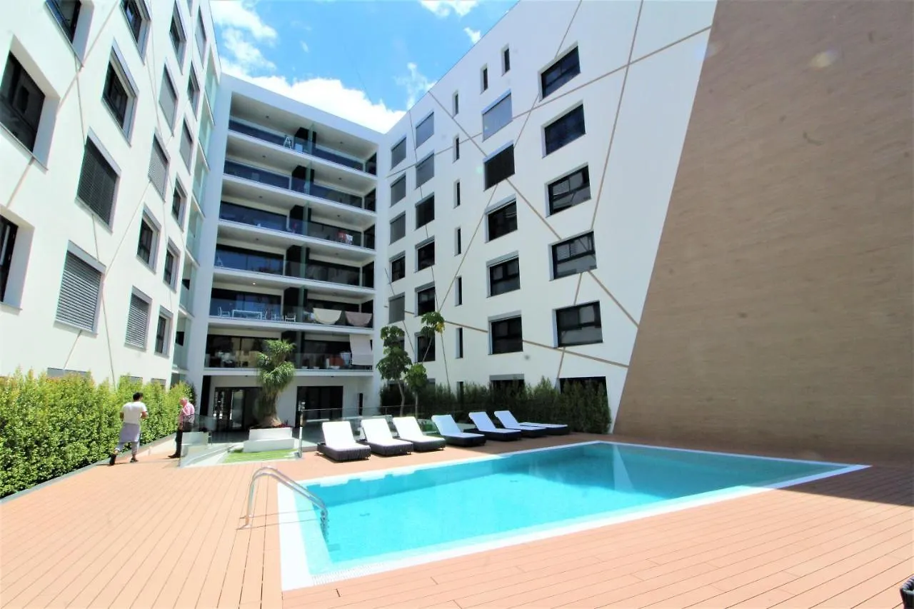 By The Sea Apartments Funchal